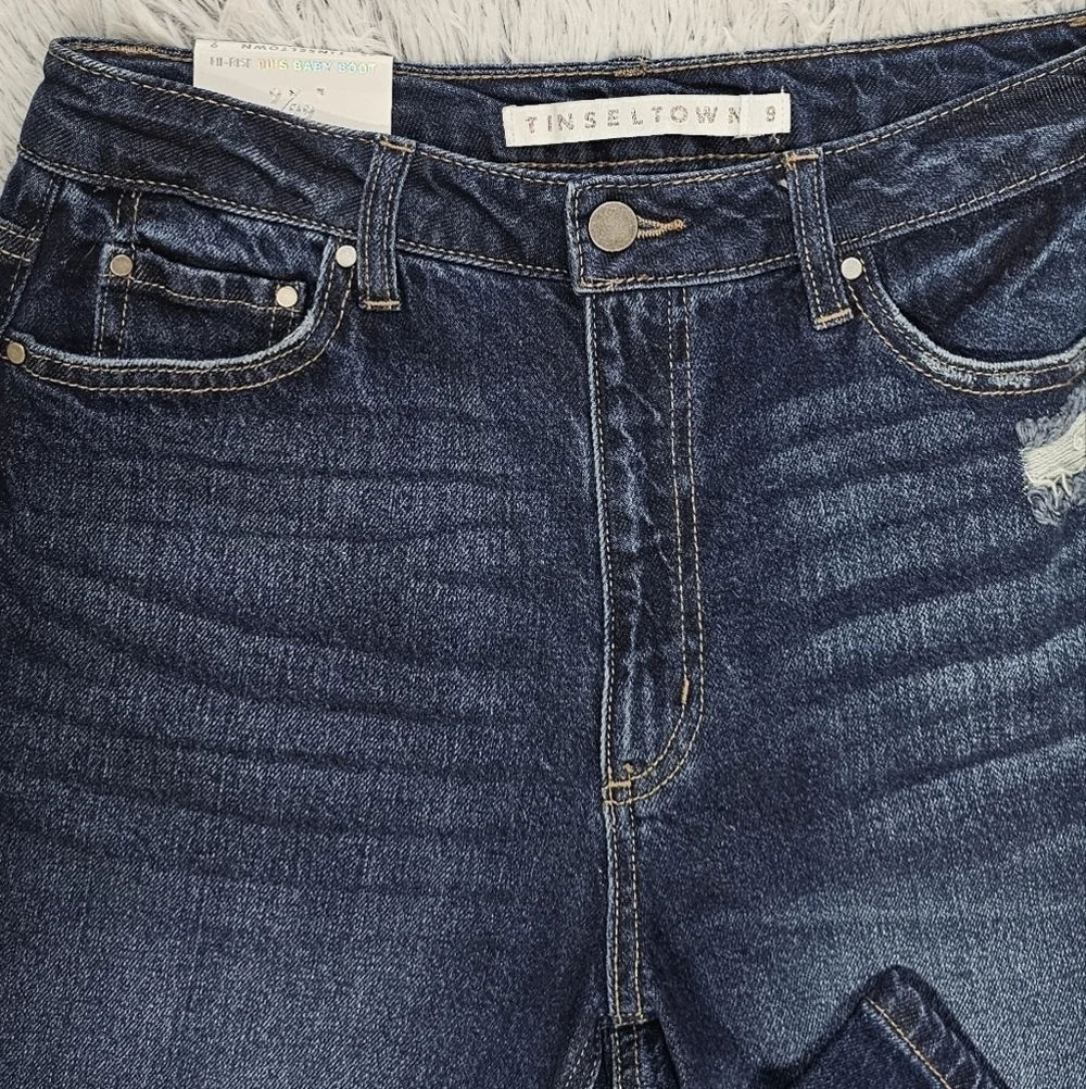 TINSELTOWN | 90's BABY HIGH-RISE BOOTCUT DISTRESSED JEANS \\ SIZE 9…